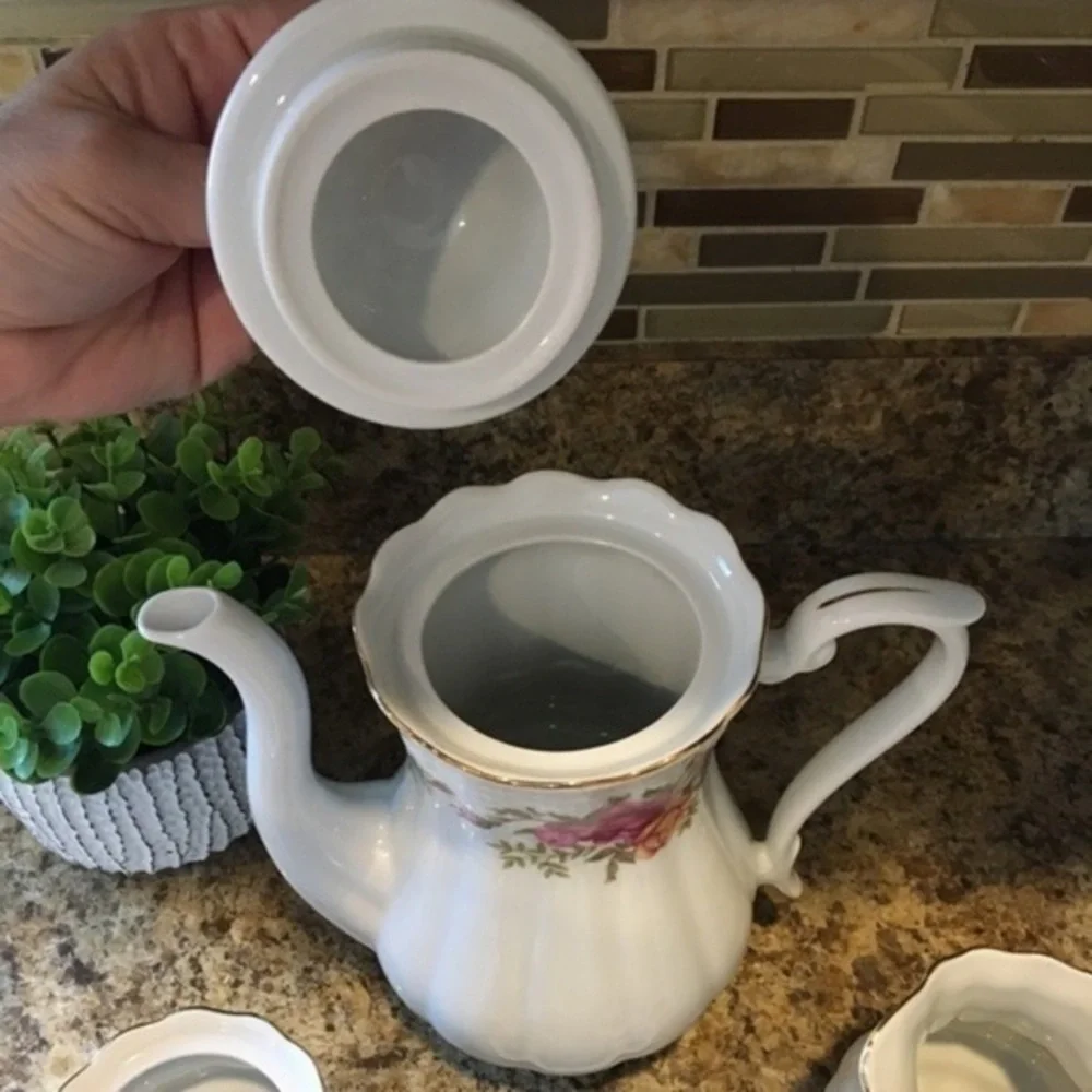 Vintage Crystal Clear 5Cup Teapot Set, Sugar, Creamer, 4 Tea Cups Made in Poland